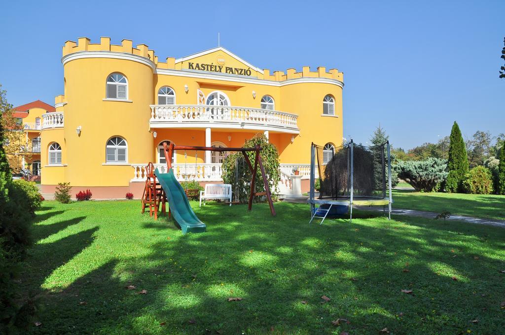 卡斯特里佩泽欧酒店 Hajdúszoboszló 外观 照片